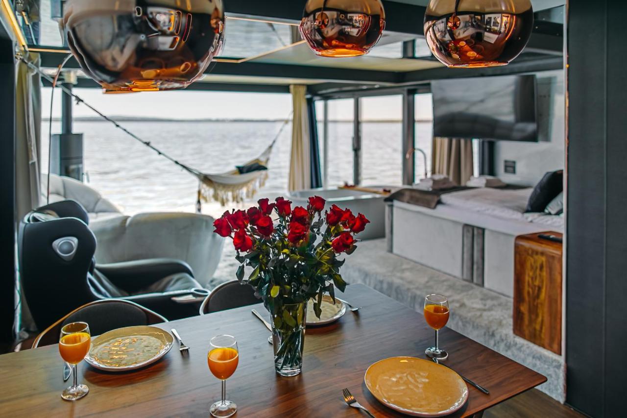 Grand Ht Houseboats - Domki Na Wodzie - Sauna, Jacuzzi, Kominek Мєлно Екстер'єр фото
