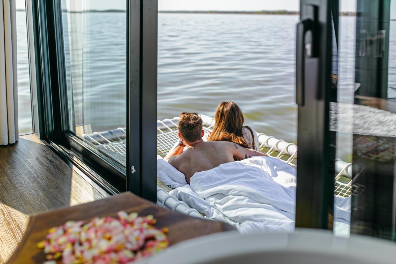 Grand Ht Houseboats - Domki Na Wodzie - Sauna, Jacuzzi, Kominek Мєлно Екстер'єр фото