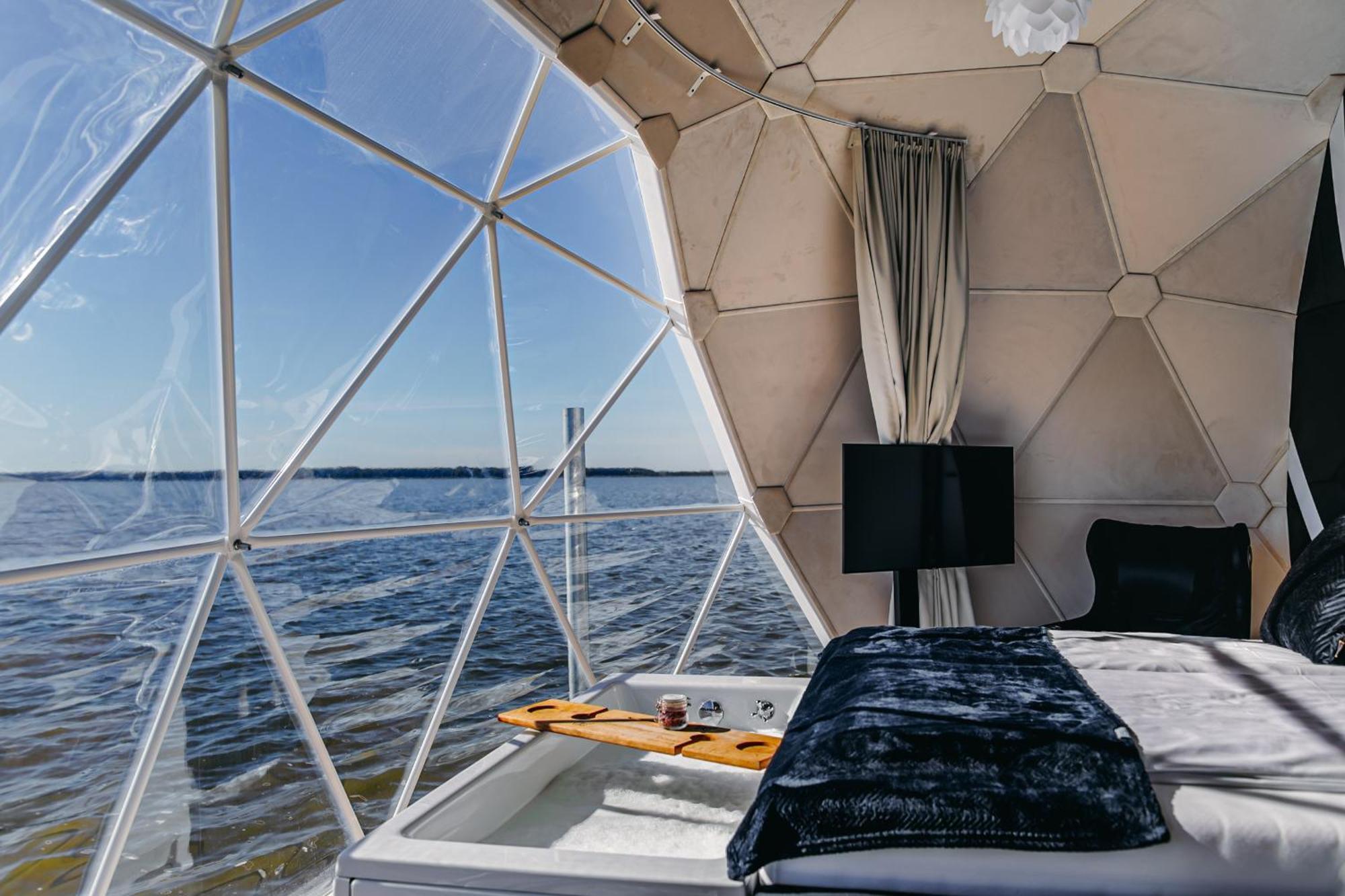 Grand Ht Houseboats - Domki Na Wodzie - Sauna, Jacuzzi, Kominek Мєлно Номер фото